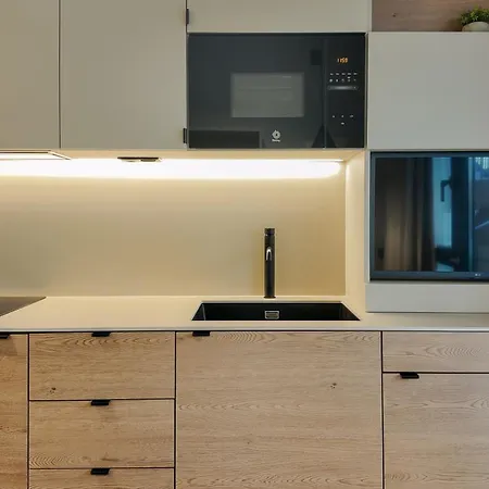Blau Student Housing - Students Only Apartment Barcelona