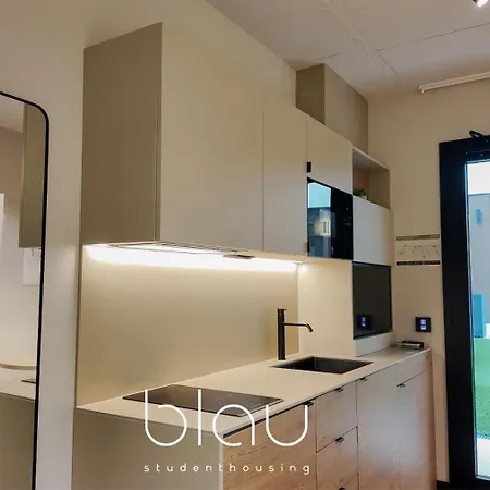 Blau Student Housing - Students Only Apartment