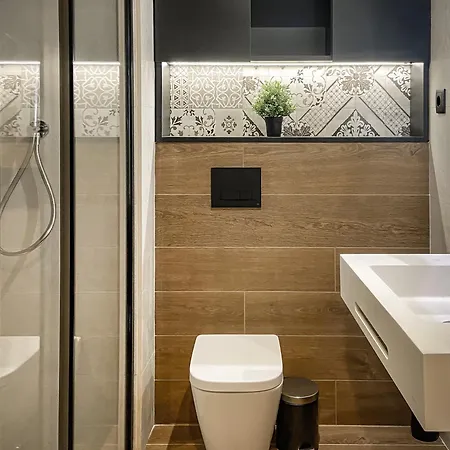 Blau Student Housing - Students Only Daire